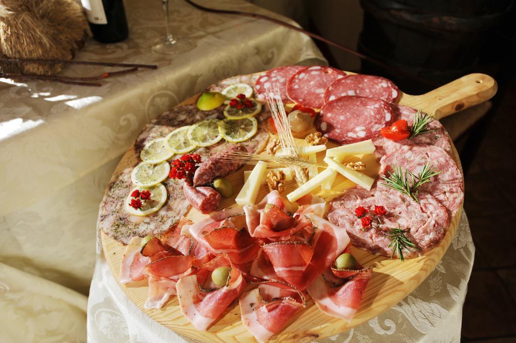 Il Castelluccio Country Resort Restaurant & Spa บาร์เบริโน ดิ มูเจลโล ภายนอก รูปภาพ